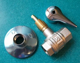 1306 1020 00 Thermostatic valve 1/2" - to casing